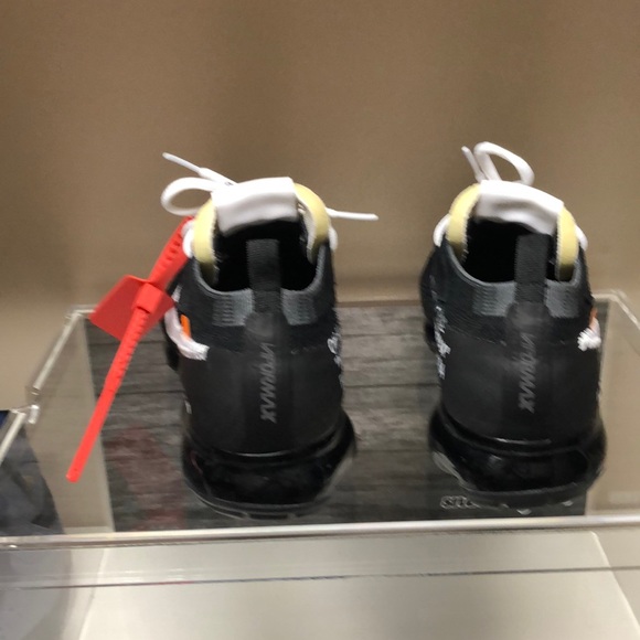 Black Off WhiteVaporMaxes with White Tongue - Picture 5 of 8
